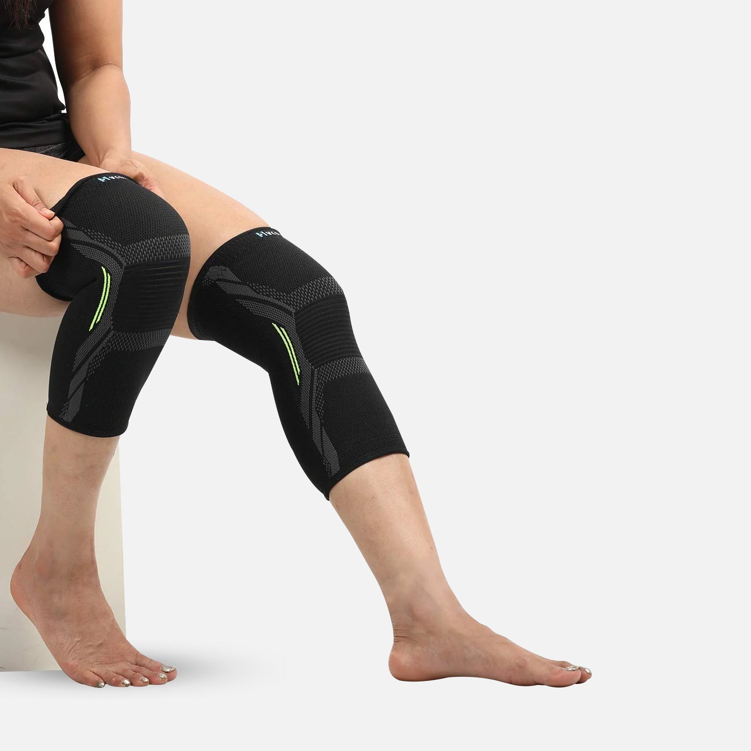 Buy Best Knee Compression Sleeve for Running & Squatting – Hykes