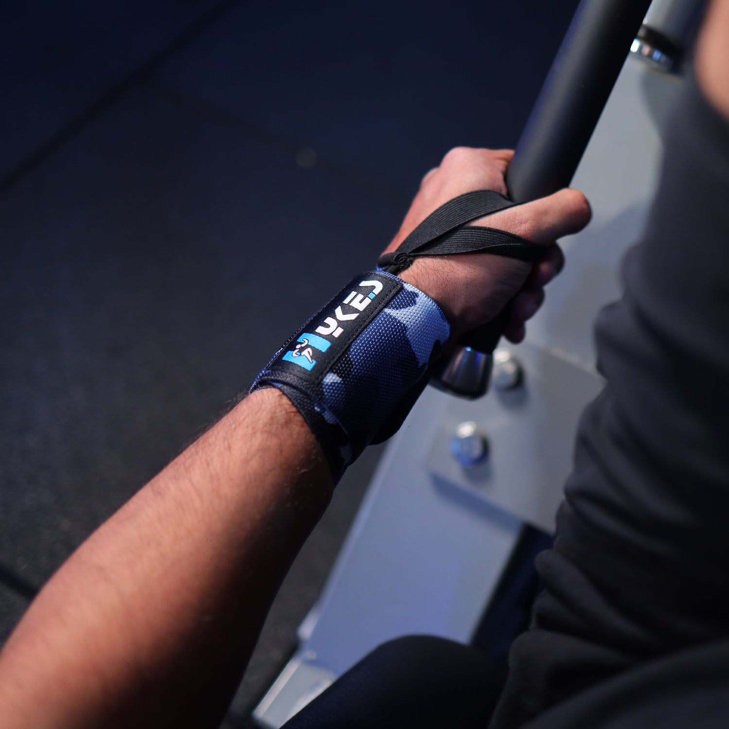 Powerlifting Wrist Wraps & Best Wrist Support for Gym